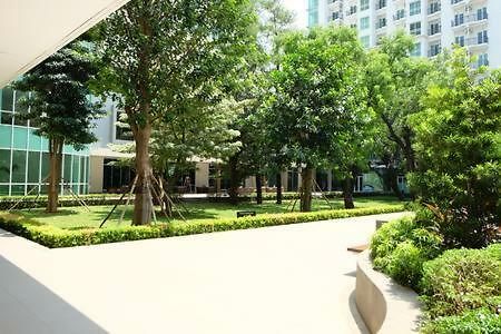 Premium One Bedroom At Woodland Park Residence Yakarta Exterior foto